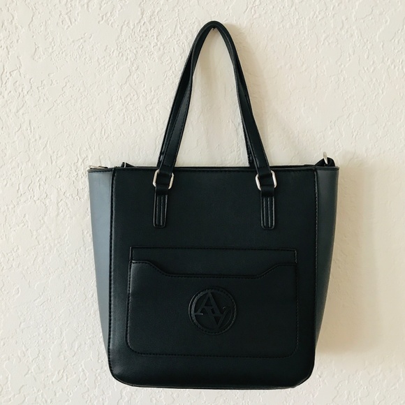 Adrienne Vittadini Handbags - Adrienne Vittadini Shoulder/CB Binghamton Collection M SizeTote Black & Gray